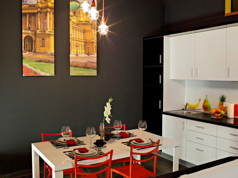 Court 5 Apartment Загреб Екстериор снимка